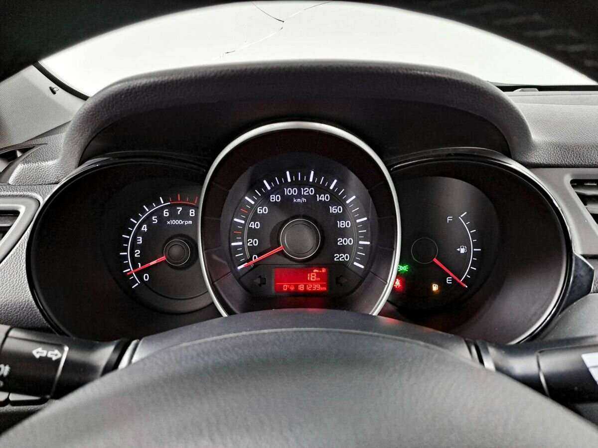 Купить Kia Rio, 2015, 181 238 км.. Фото: #10