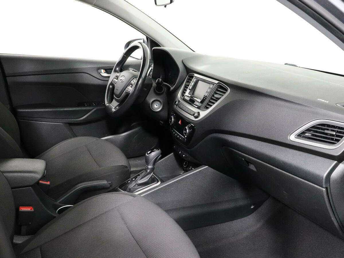 Купить Hyundai Solaris, 2017, 136 131 км.. Фото: #5
