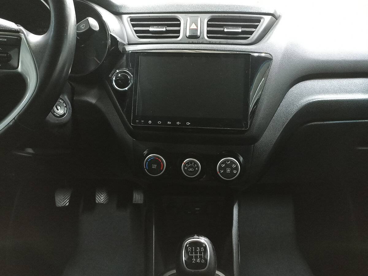 Купить Kia Rio, 2016, 123 590 км.. Фото: #13