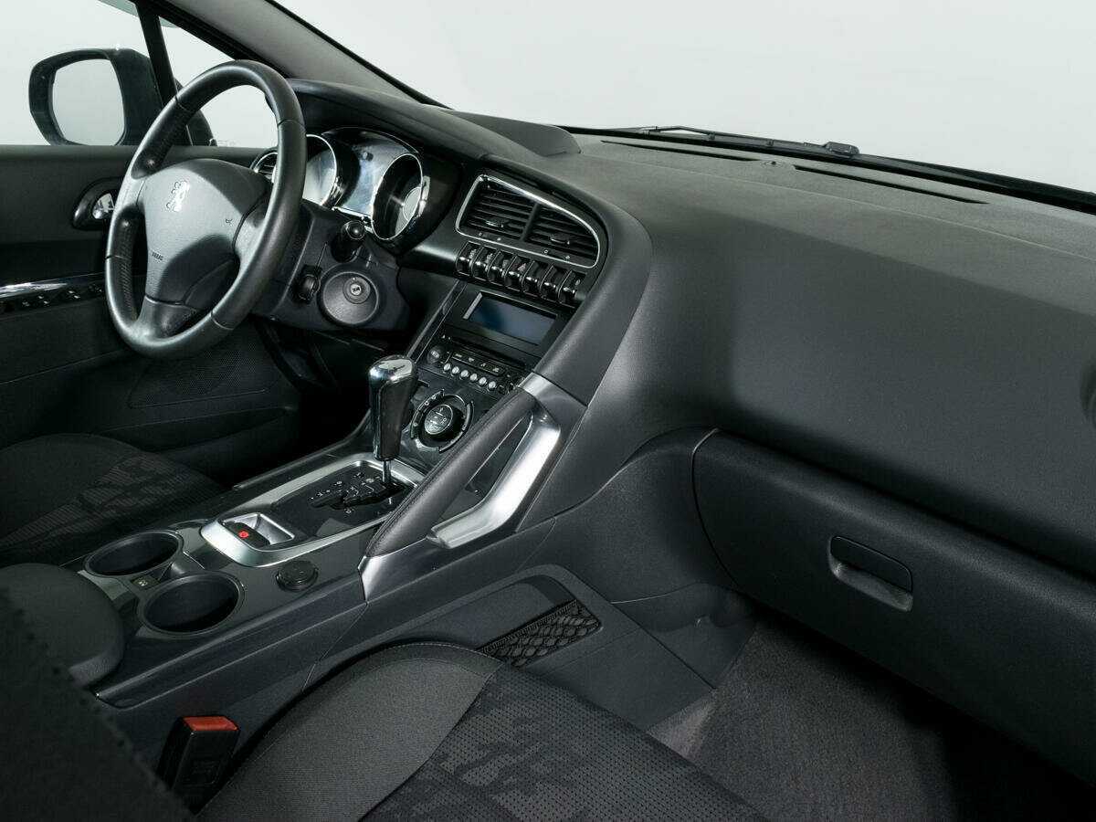 Купить Peugeot 3008, 2012, 223 670 км.. Фото: #8