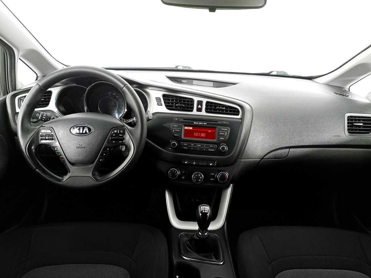 Купить Kia Ceed, 2015, 127 005 км.. Фото: #13