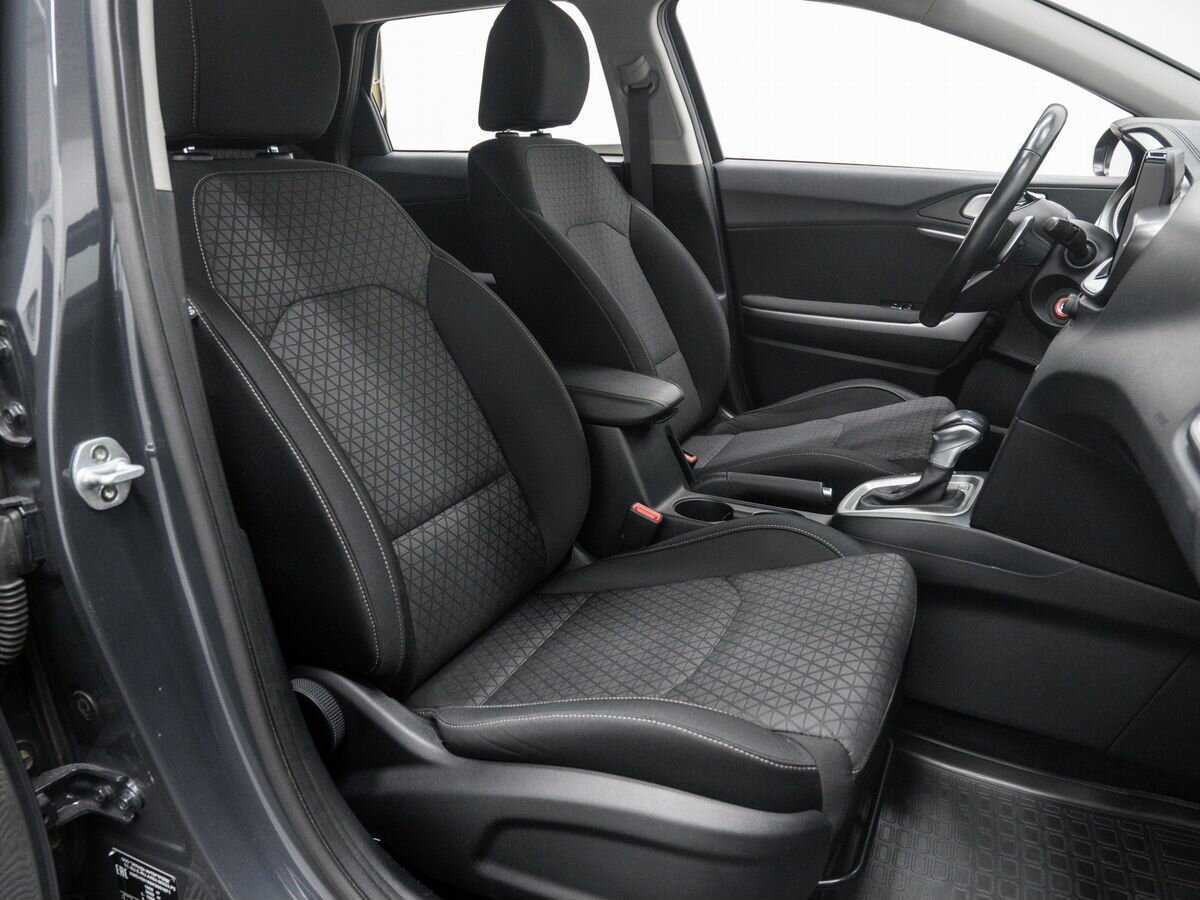 Купить Kia Ceed, 2019, 93 000 км.. Фото: #8