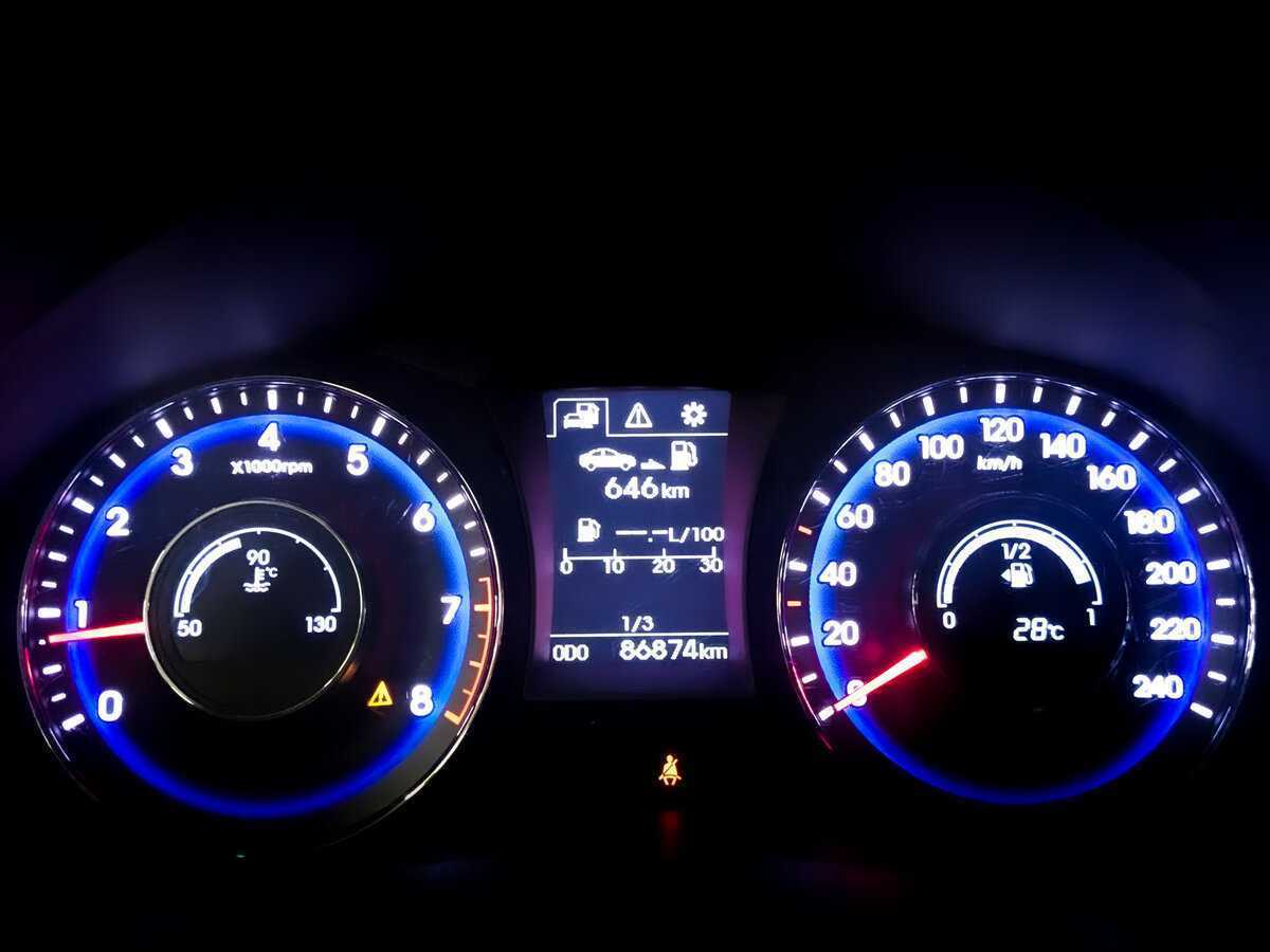 Купить Hyundai i40, 2016, 86 868 км.. Фото: #12