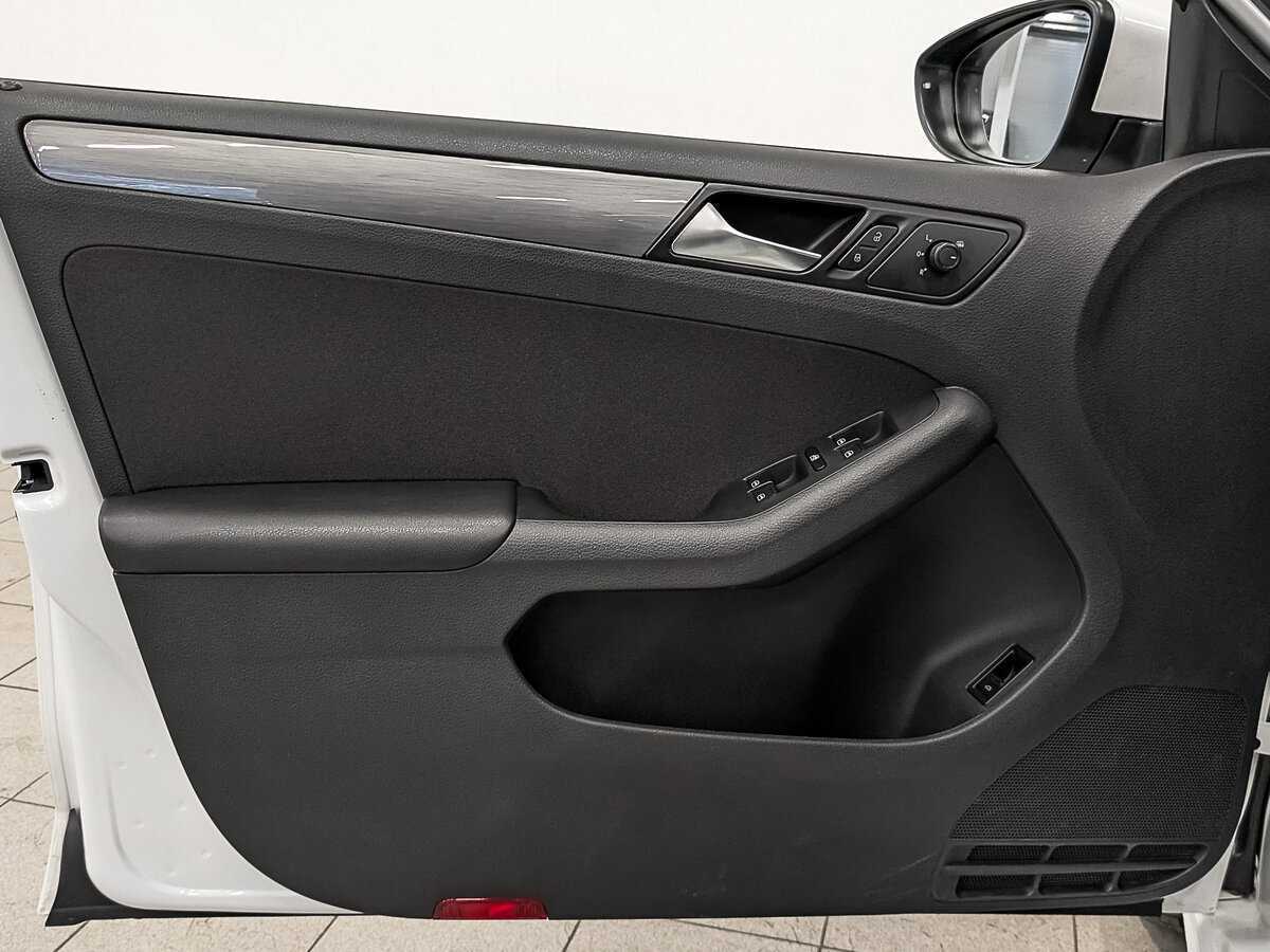 Купить Volkswagen Jetta, 2016, 51 400 км.. Фото: #18