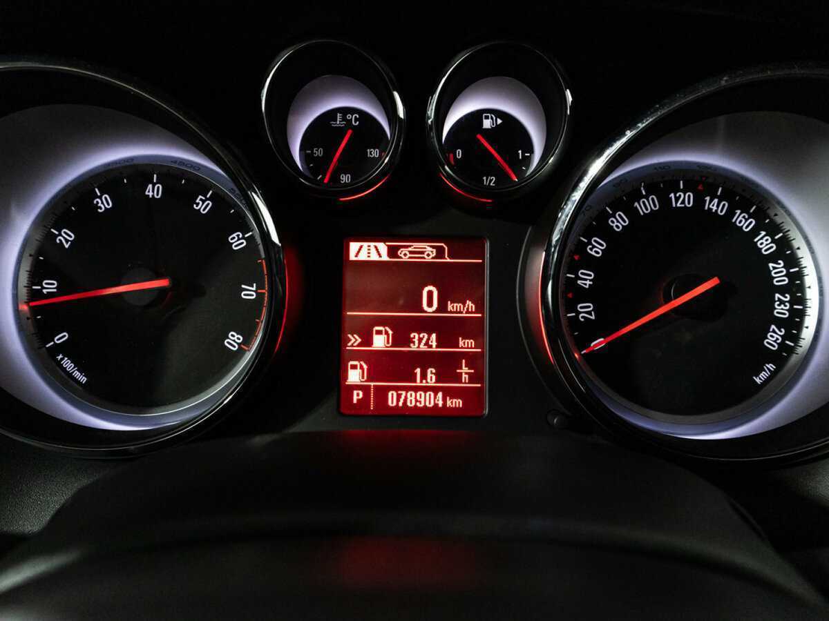 Купить Opel Astra, 2014, 78 900 км.. Фото: #11