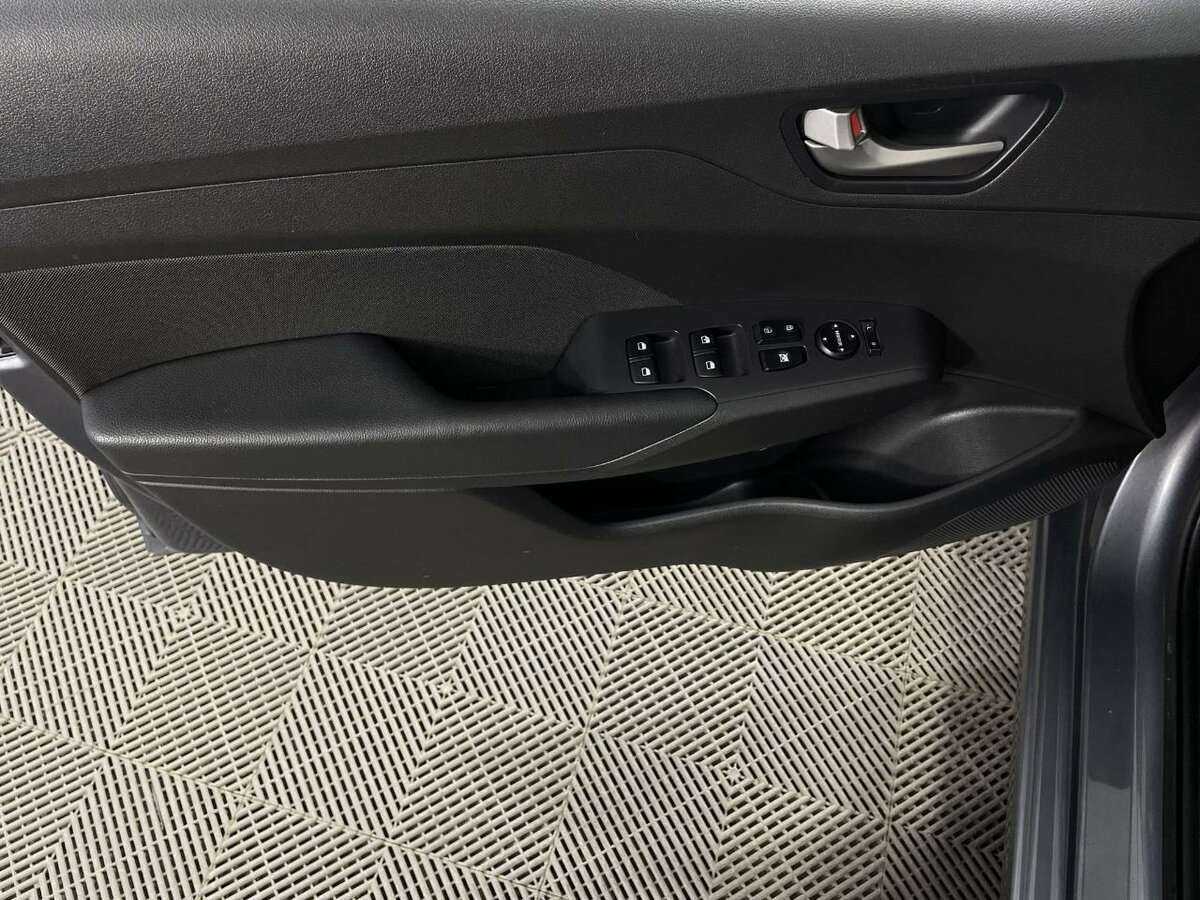 Купить Hyundai Solaris, 2017, 99 000 км.. Фото: #7