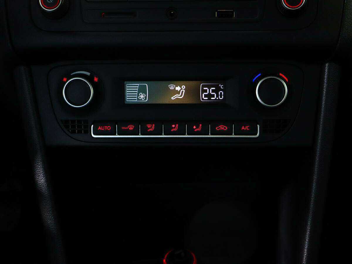 Купить Volkswagen Polo, 2016, 57 678 км.. Фото: #12