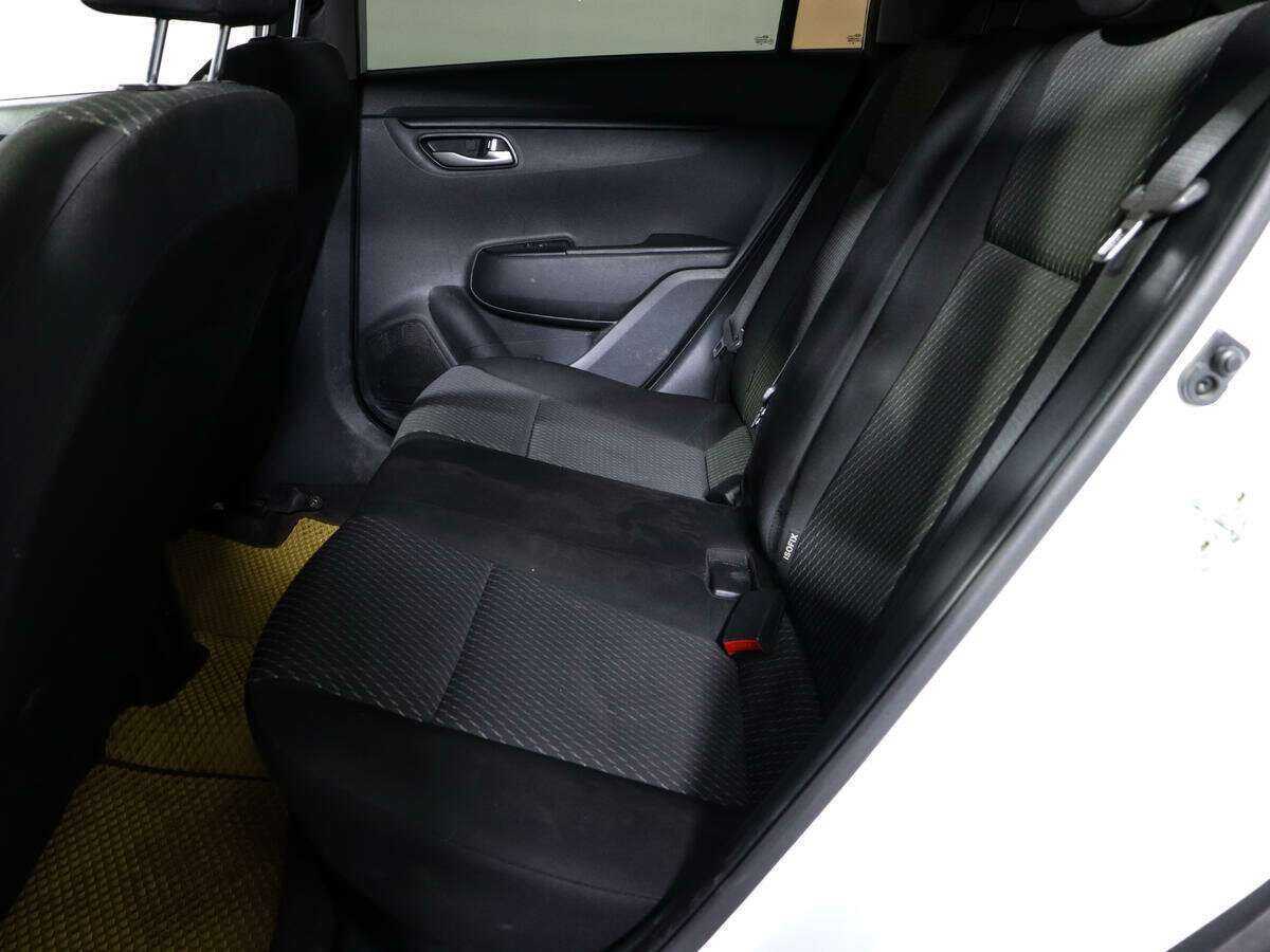 Купить Kia Rio, 2018, 105 349 км.. Фото: #8