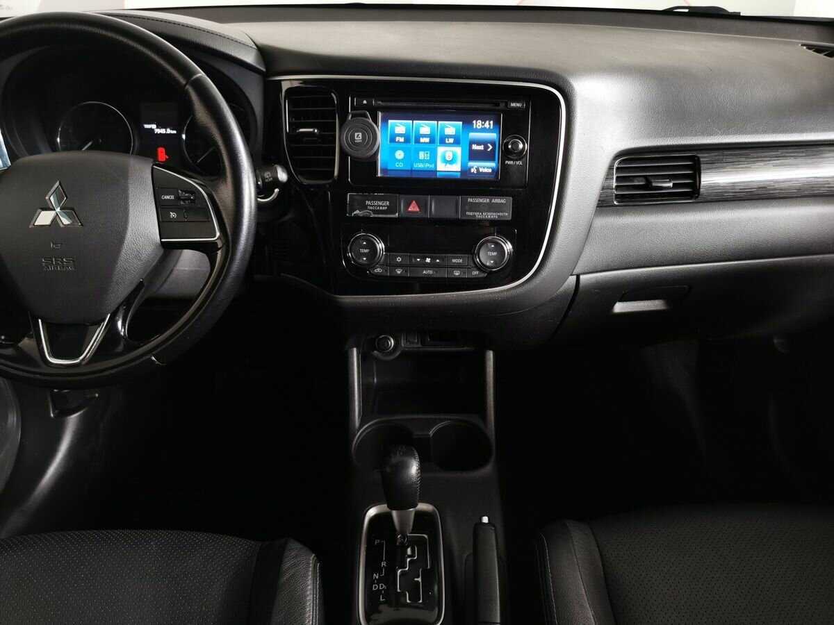 Купить Mitsubishi Outlander, 2016, 172 740 км.. Фото: #10