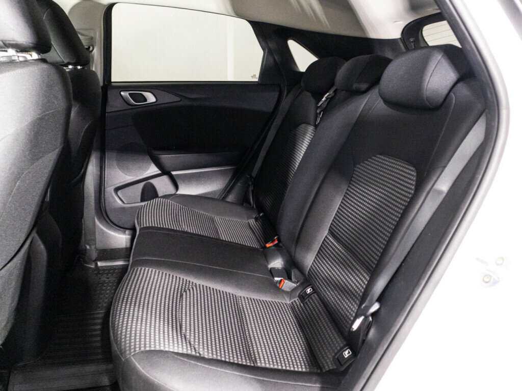 Купить Kia Ceed, 2019, 133 155 км.. Фото: #9