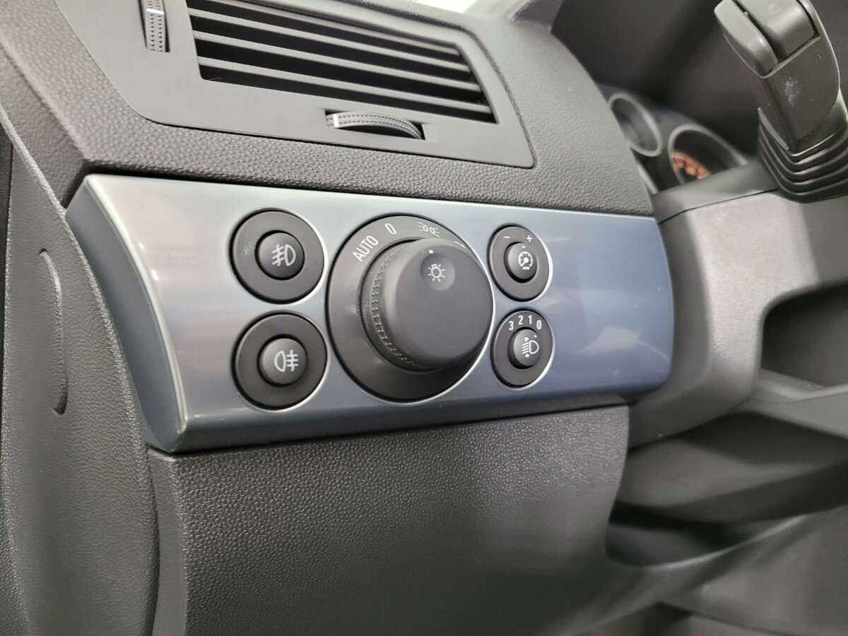 Купить Opel Astra, 2012, 117 000 км.. Фото: #8