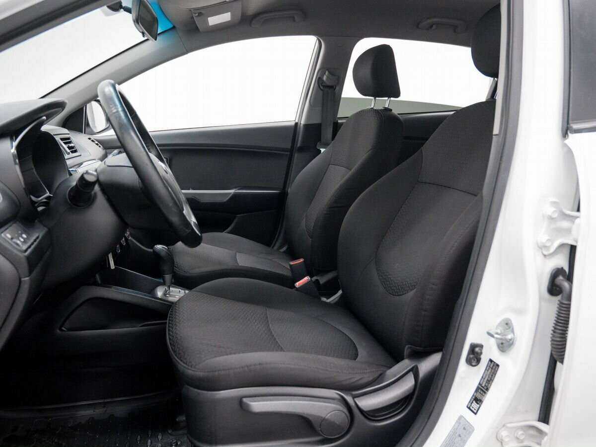 Купить Kia Rio, 2017, 157 003 км.. Фото: #13