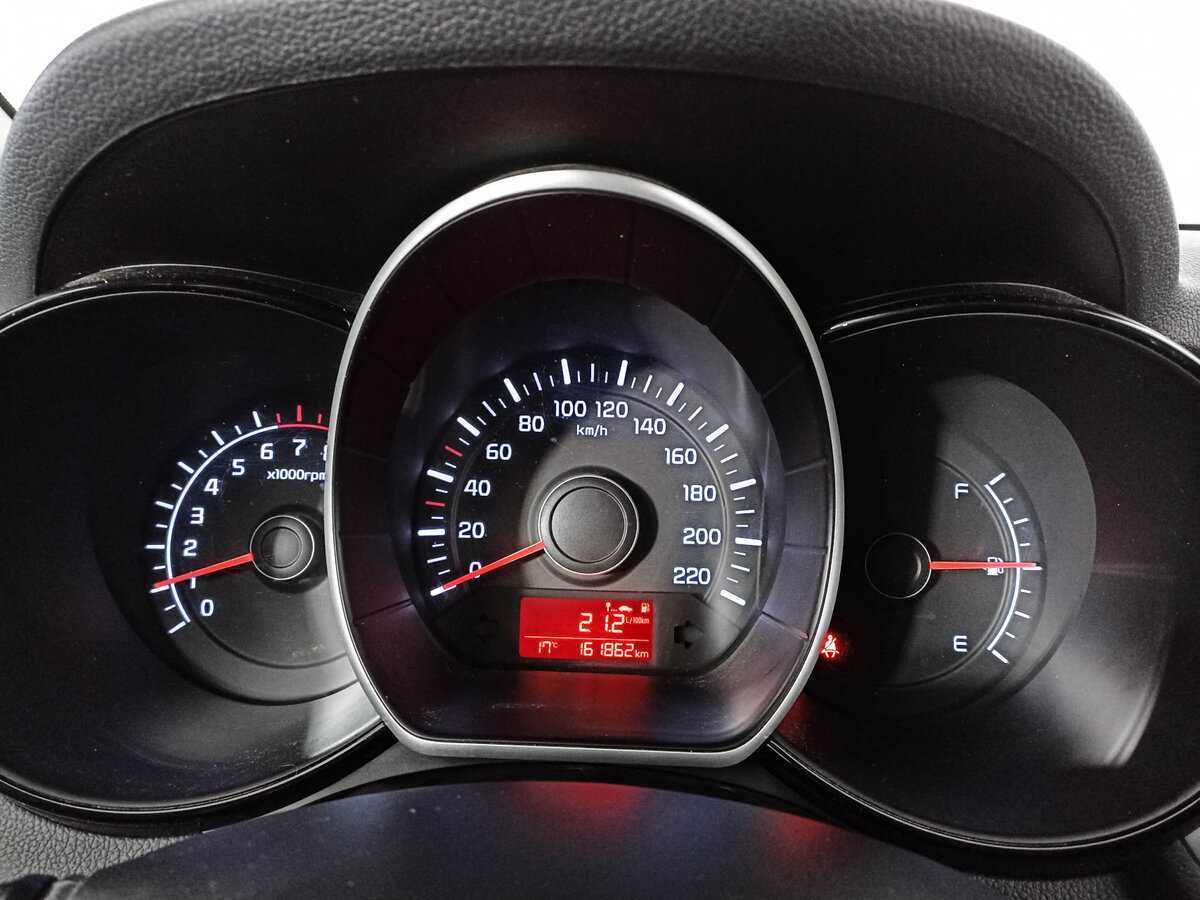 Купить Kia Rio, 2017, 161 901 км.. Фото: #12