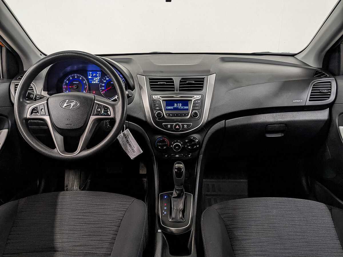 Купить Hyundai Solaris, 2015, 103 640 км.. Фото: #11