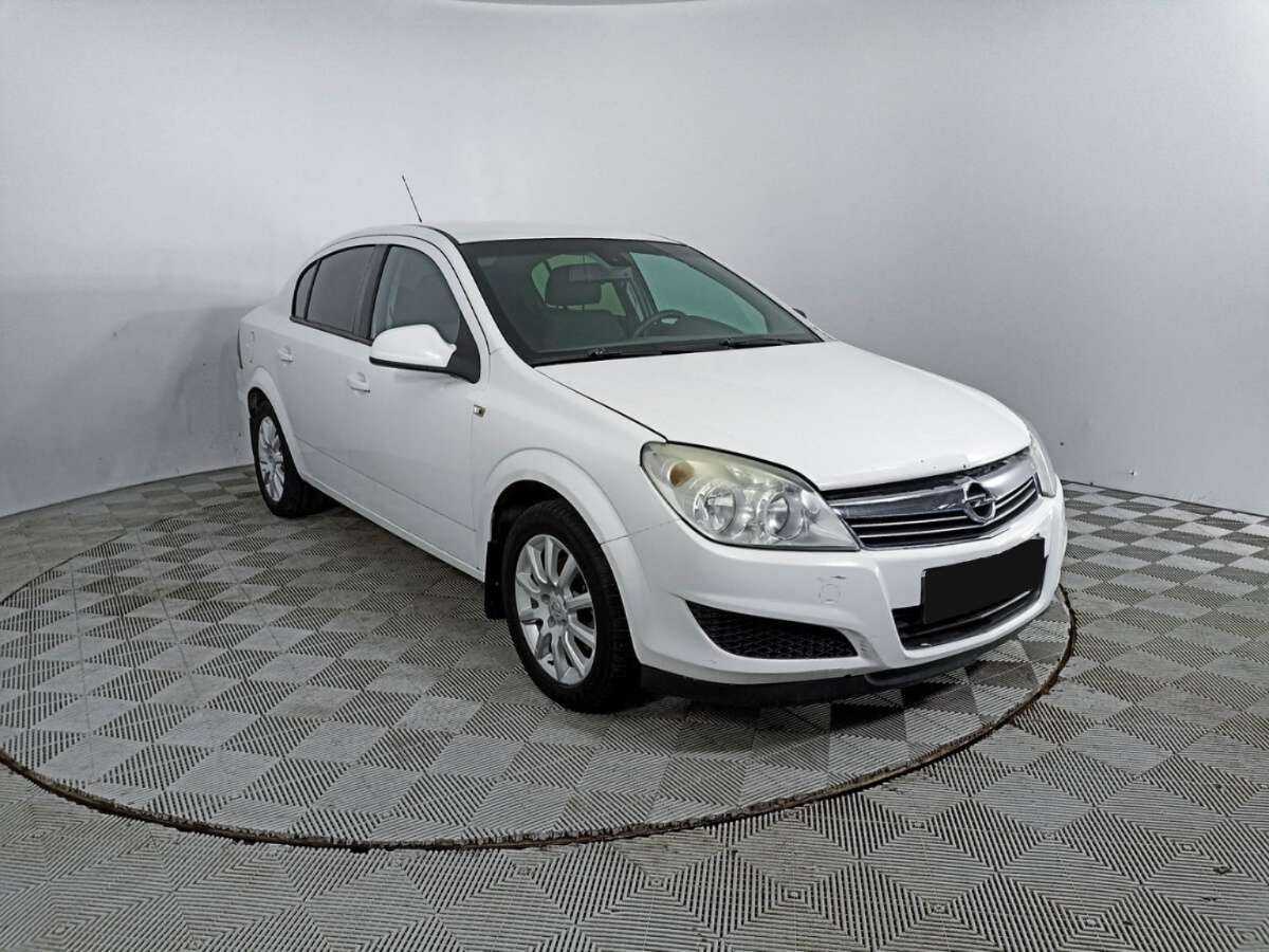 Купить Opel Astra, 2013, 218 764 км.. Фото: #2