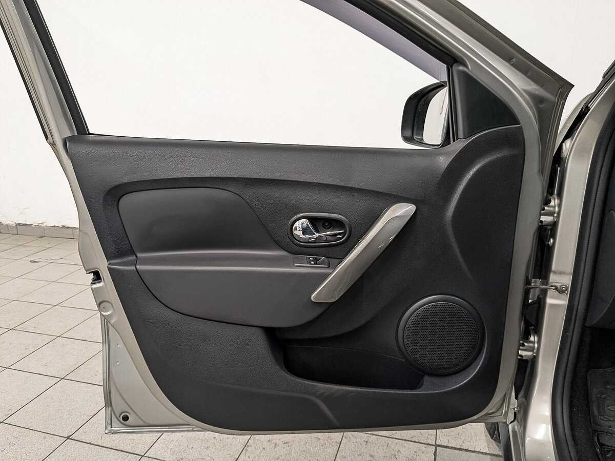 Купить Renault Logan, 2019, 52 651 км.. Фото: #18