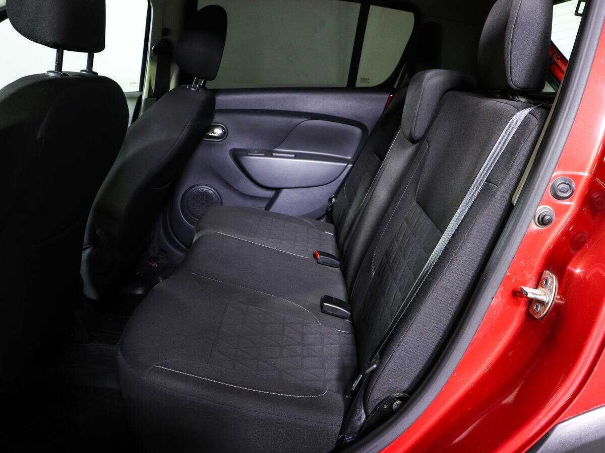 Купить Renault Sandero, 2016, 66 170 км.. Фото: #9