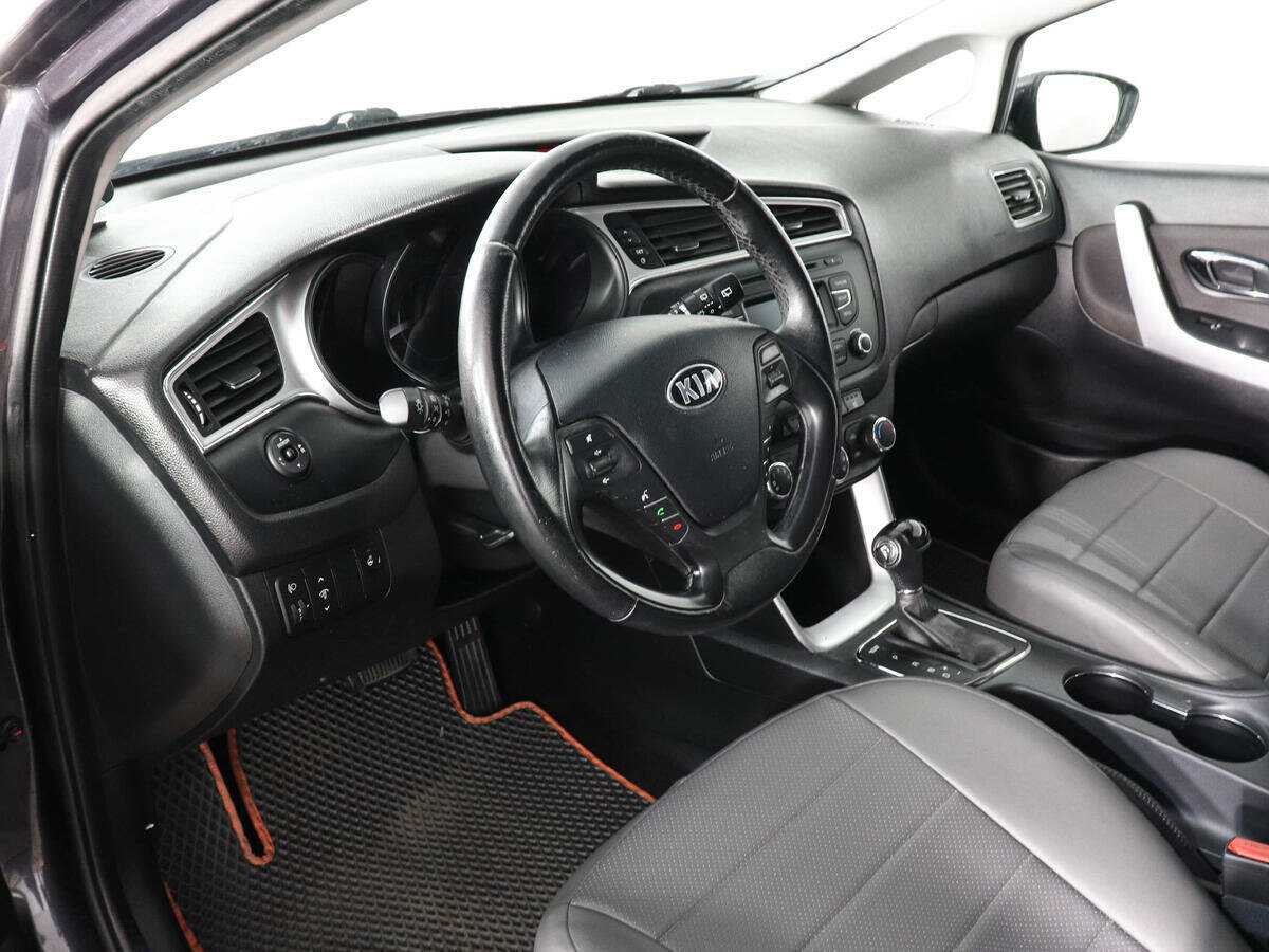 Купить Kia Ceed, 2016, 180 820 км.. Фото: #6