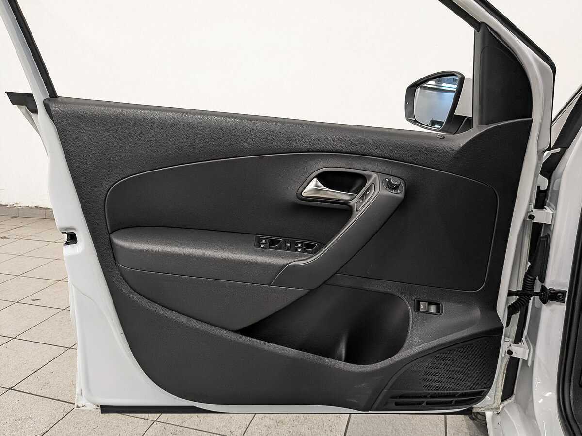 Купить Volkswagen Polo, 2018, 31 589 км.. Фото: #18