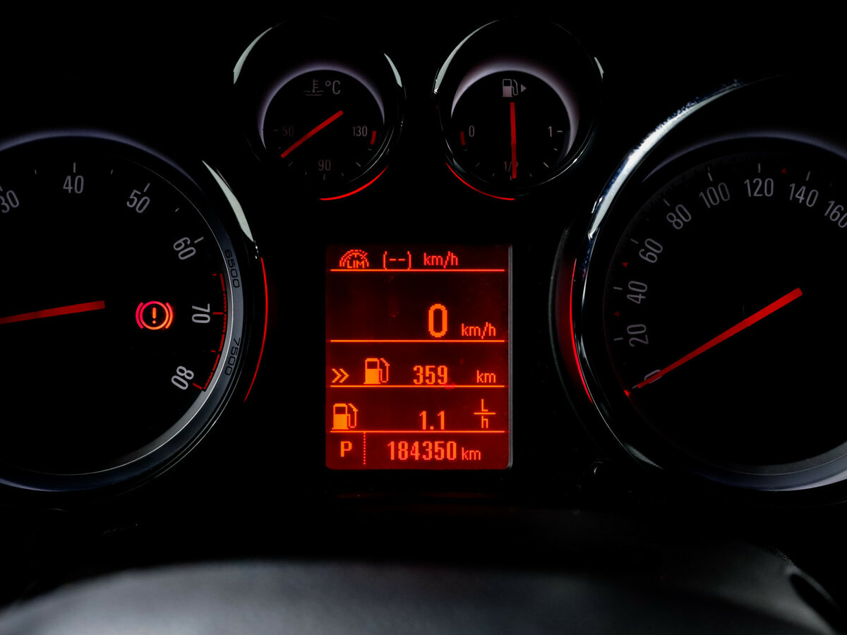 Купить Opel Astra, 2014, 184 348 км.. Фото: #8