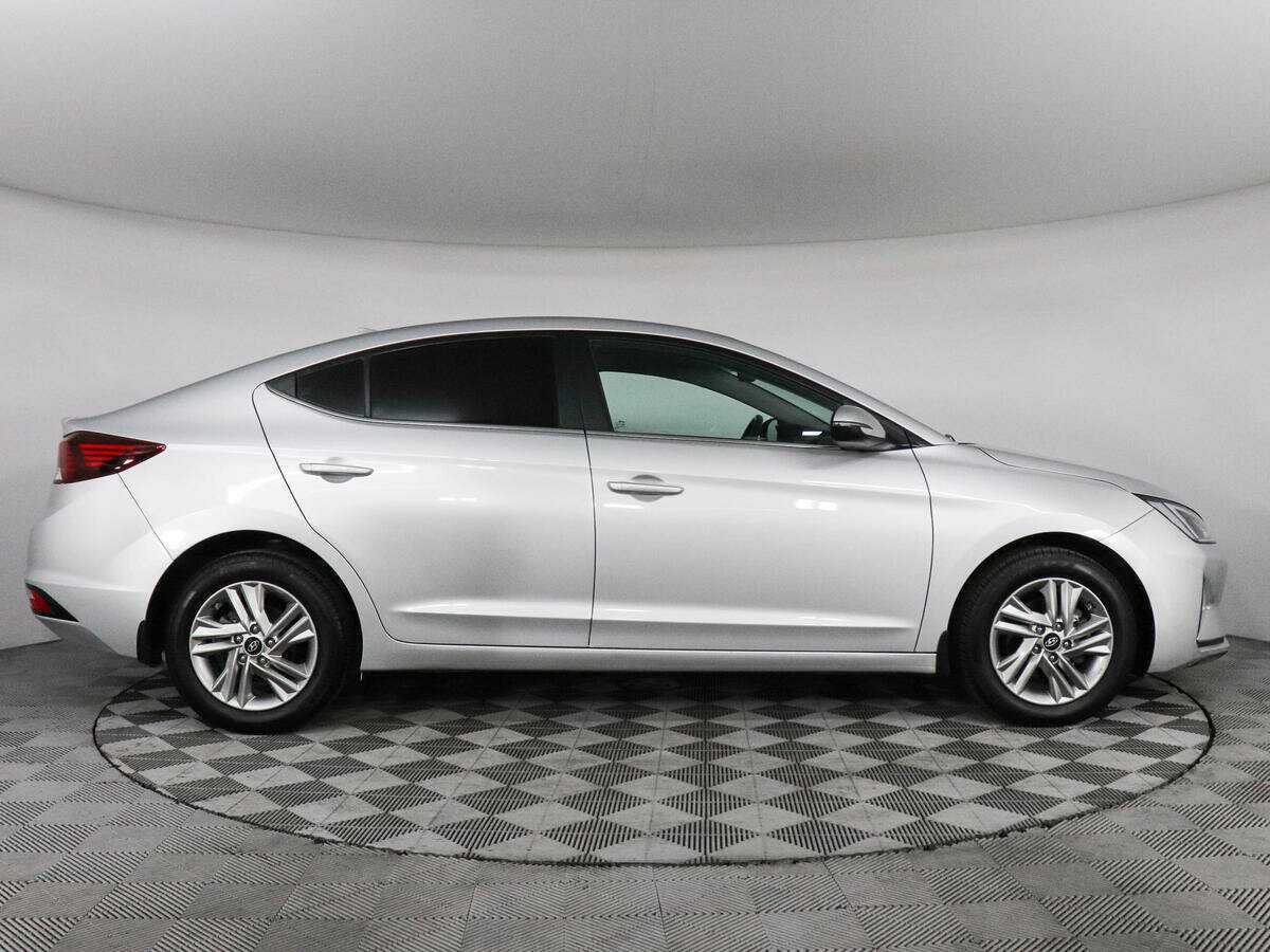 Купить Hyundai Elantra, 2019, 59 242 км.. Фото: #3