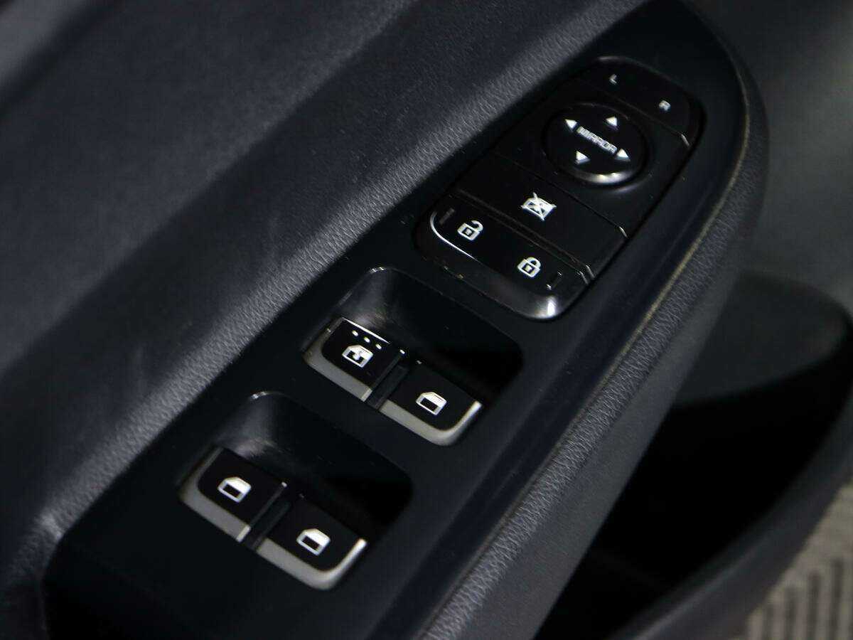 Купить Kia Rio, 2018, 105 349 км.. Фото: #13