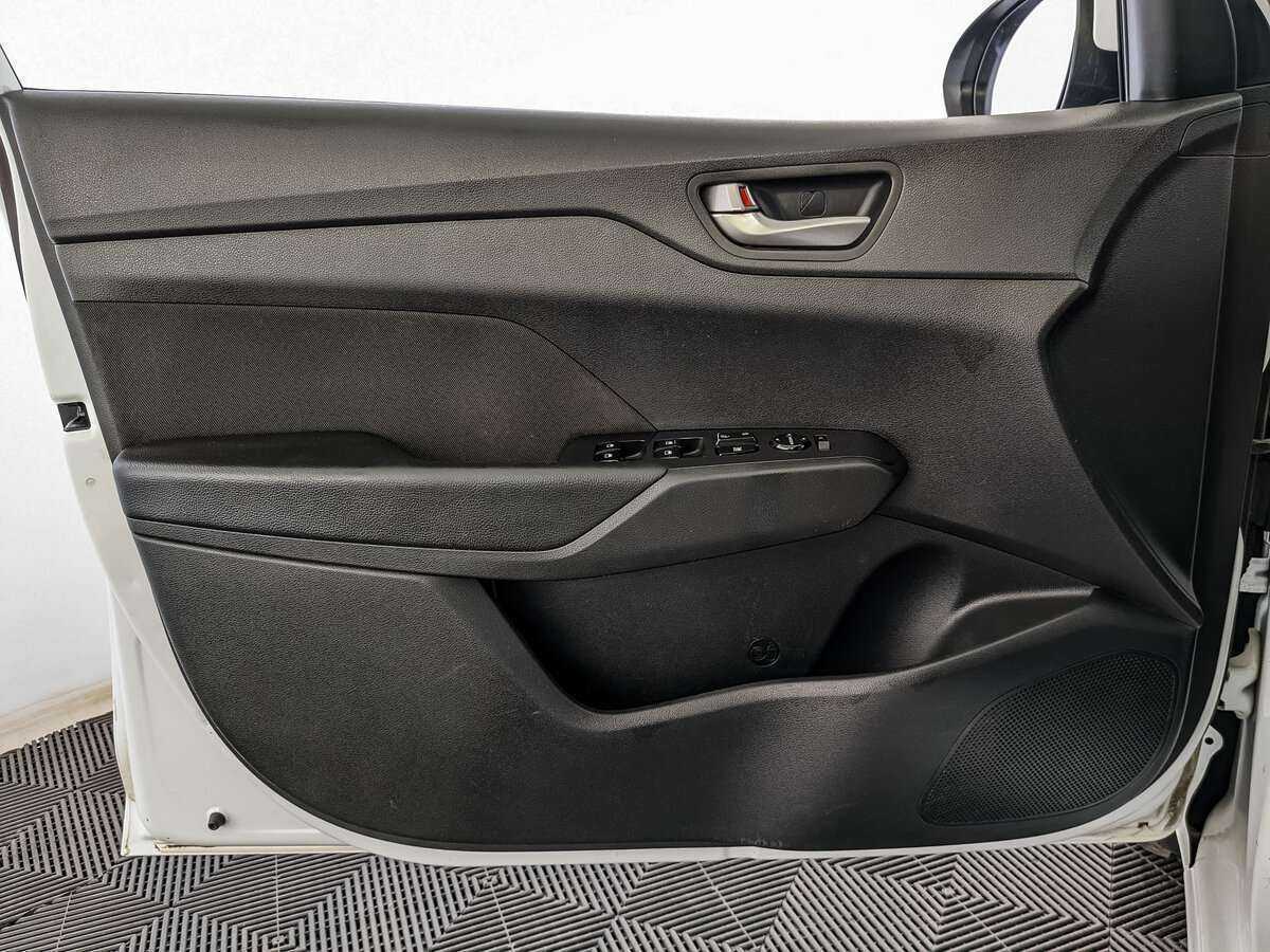 Купить Hyundai Solaris, 2019, 78 101 км.. Фото: #14