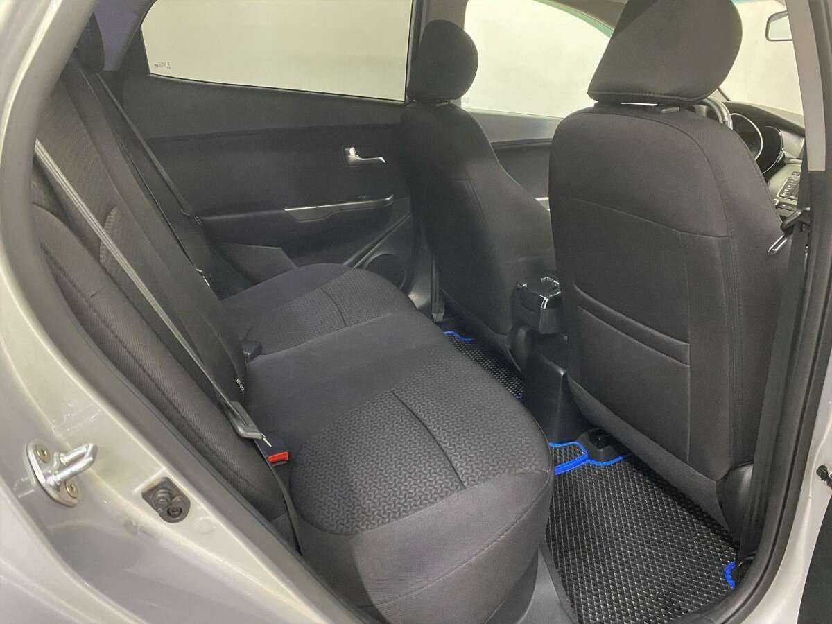 Купить Kia Rio, 2017, 119 000 км.. Фото: #14