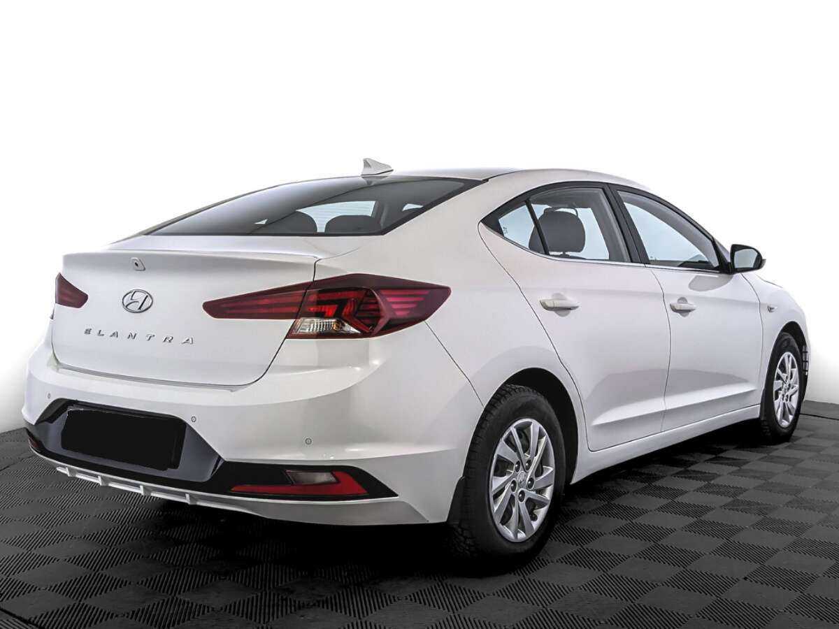 Купить Hyundai Elantra, 2020, 47 171 км.. Фото: #4