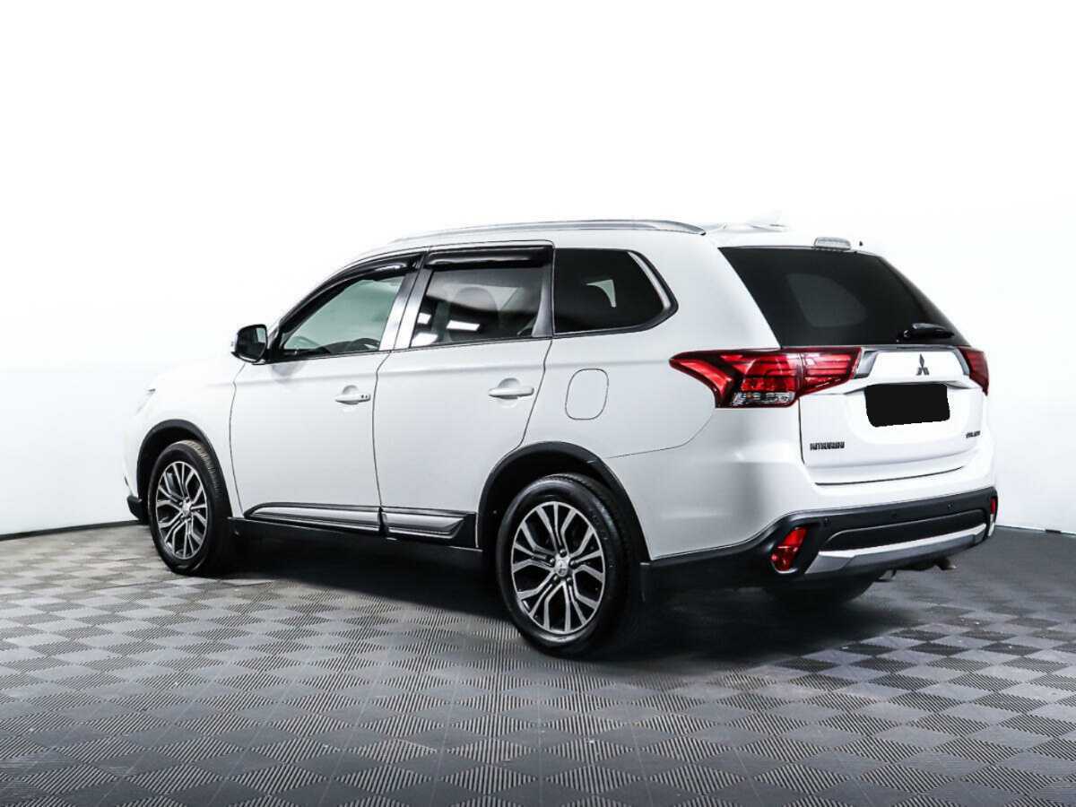 Купить Mitsubishi Outlander, 2017, 73 813 км.. Фото: #6