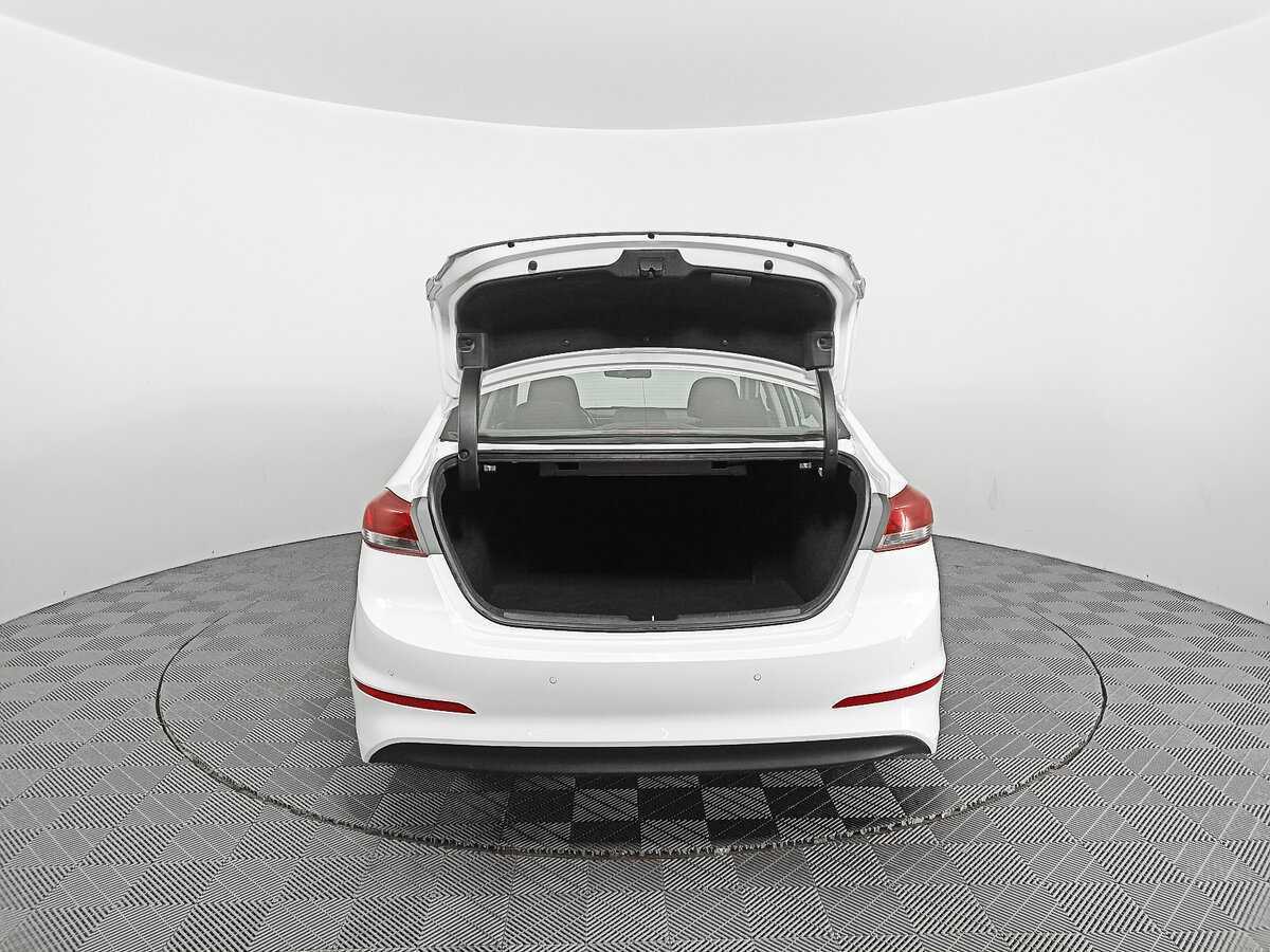 Купить Hyundai Elantra, 2017, 180 577 км.. Фото: #9