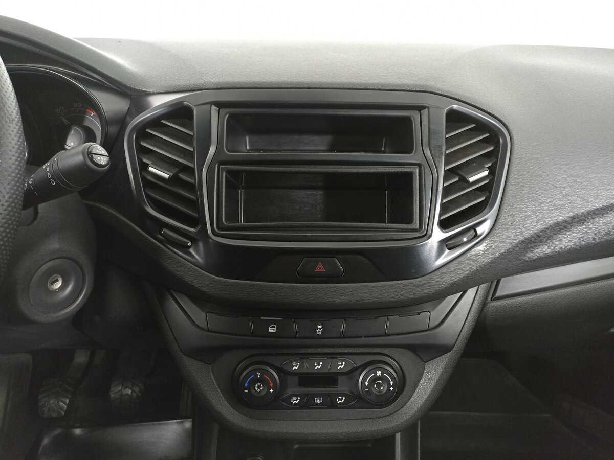 Купить Lada (ВАЗ) Vesta, 2017, 135 423 км.. Фото: #13