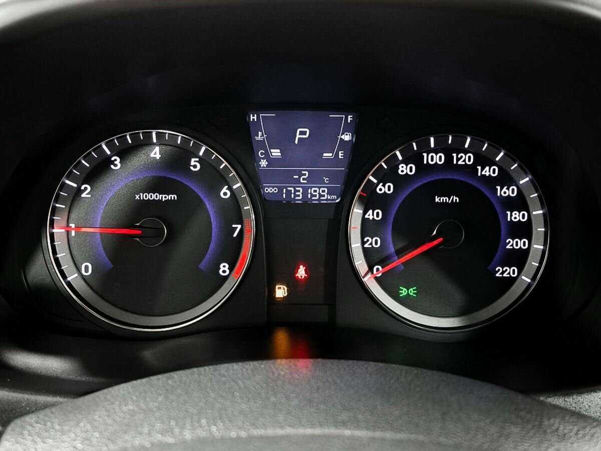 Купить Hyundai Solaris, 2013, 179 198 км.. Фото: #10