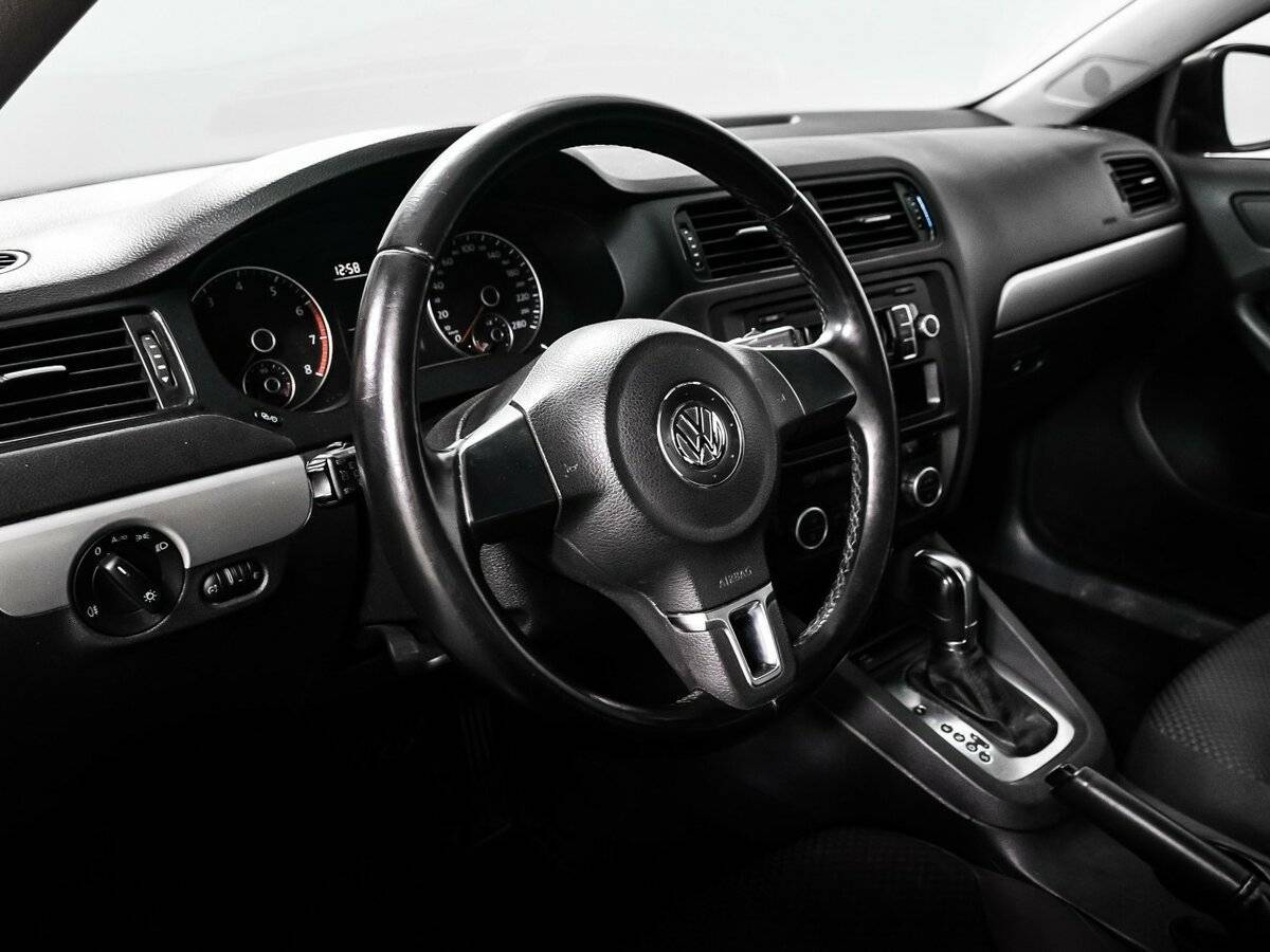 Купить Volkswagen Jetta, 2013, 116 150 км.. Фото: #11