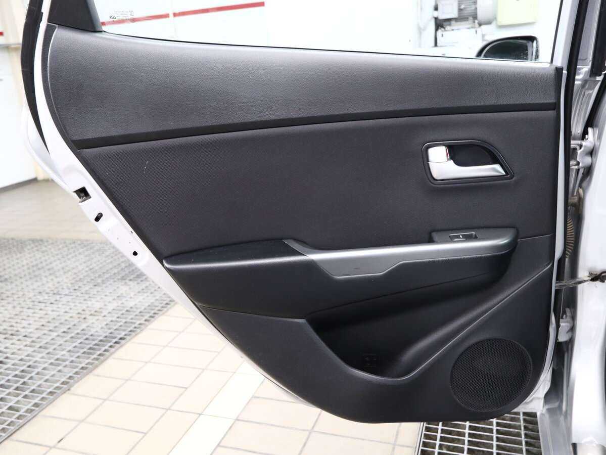 Купить Kia Rio, 2015, 59 140 км.. Фото: #8