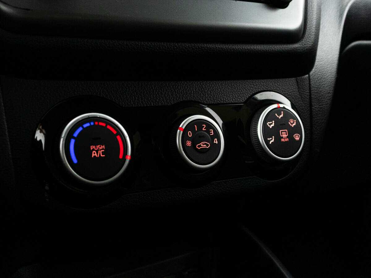 Купить Kia Rio, 2016, 114 439 км.. Фото: #14