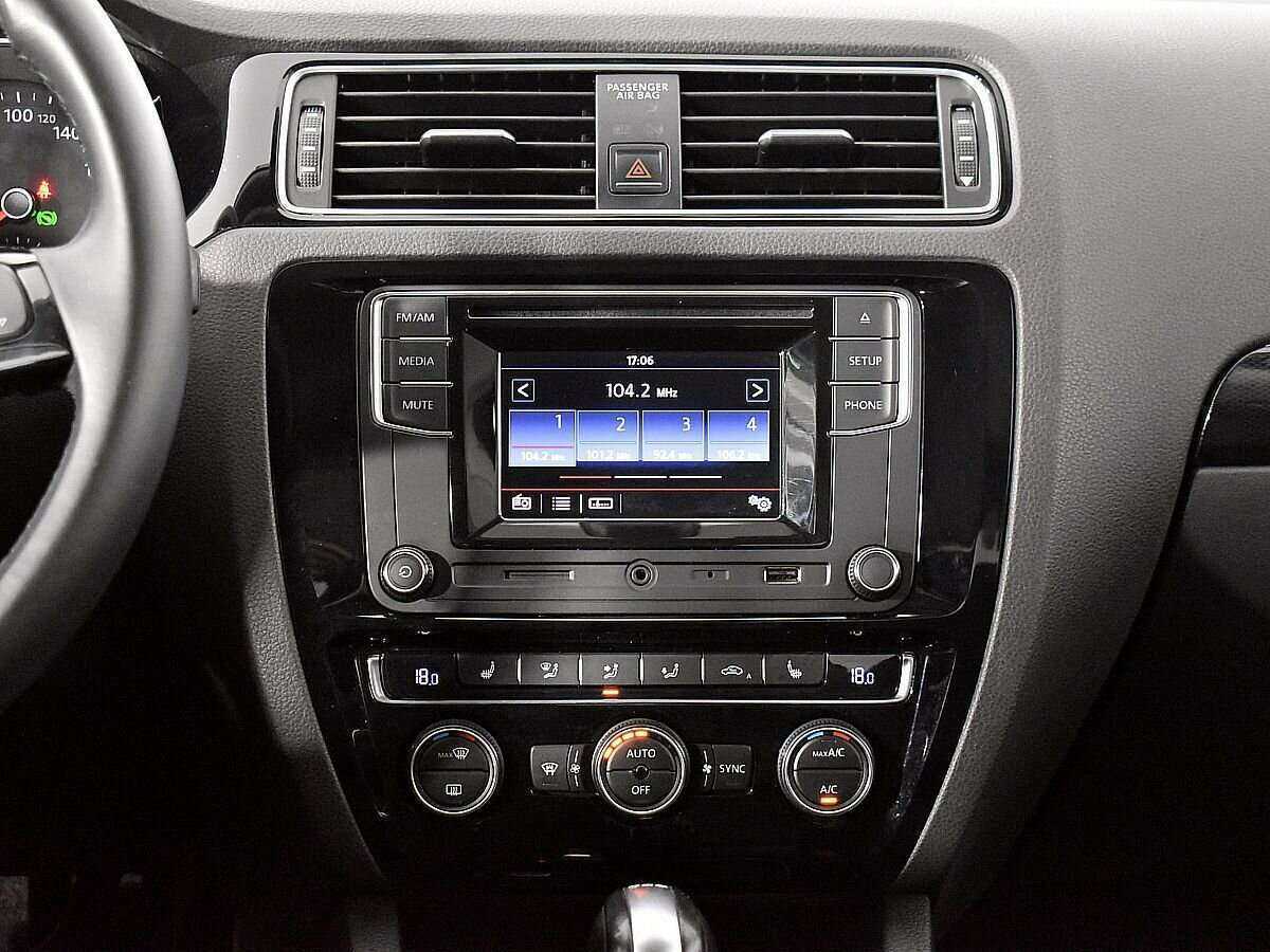 Купить Volkswagen Jetta, 2017, 116 372 км.. Фото: #11