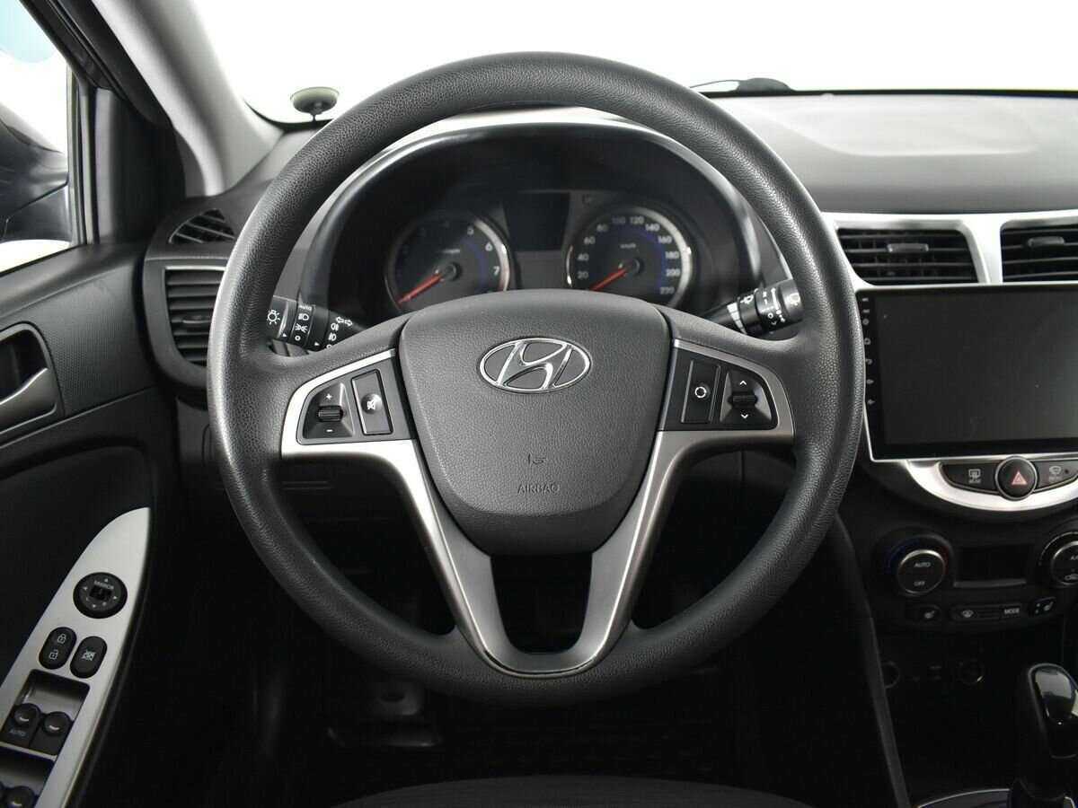 Купить Hyundai Solaris, 2016, 82 321 км.. Фото: #9