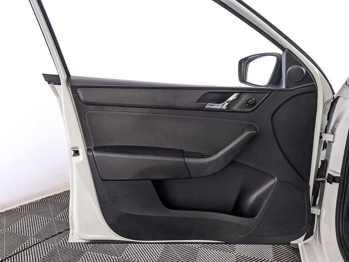 Купить Skoda Rapid, 2017, 214 528 км.. Фото: #18