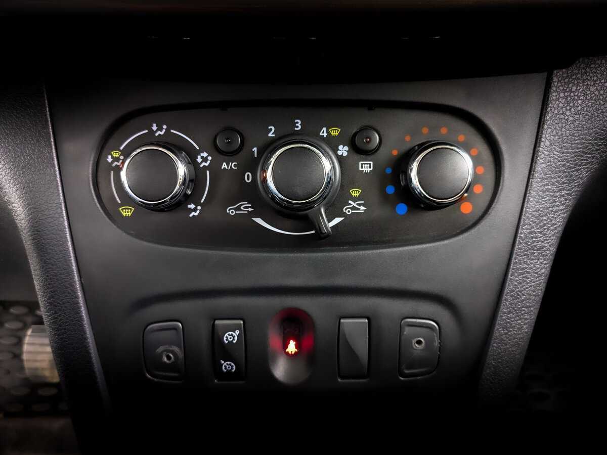 Купить Renault Sandero, 2018, 98 664 км.. Фото: #24