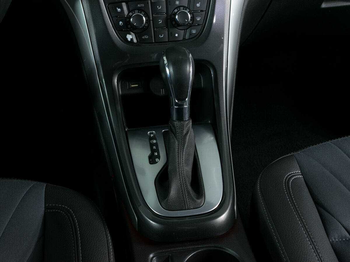 Купить Opel Astra, 2013, 147 856 км.. Фото: #13