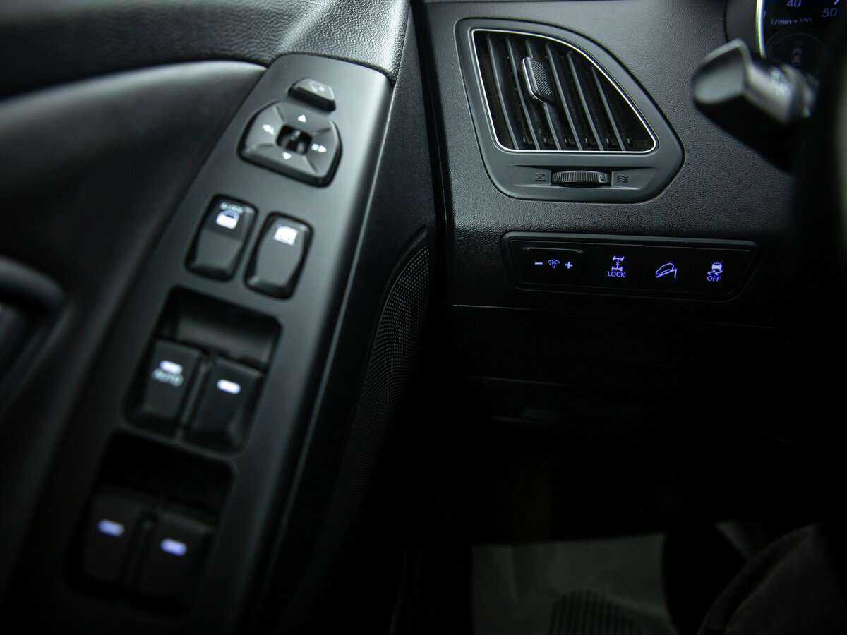 Купить Hyundai ix35, 2015, 52 023 км.. Фото: #13