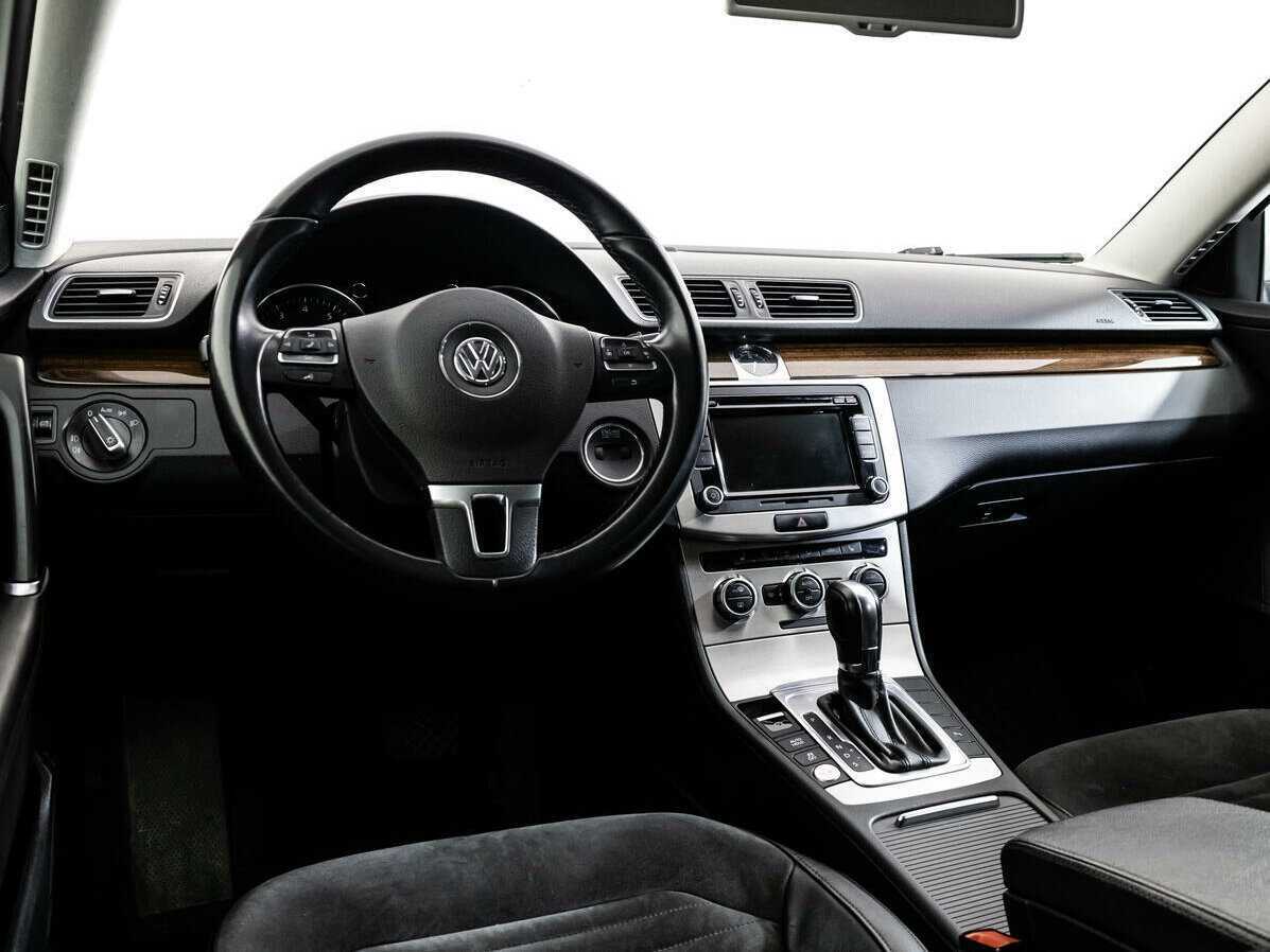 Купить Volkswagen Passat, 2013, 242 820 км.. Фото: #8
