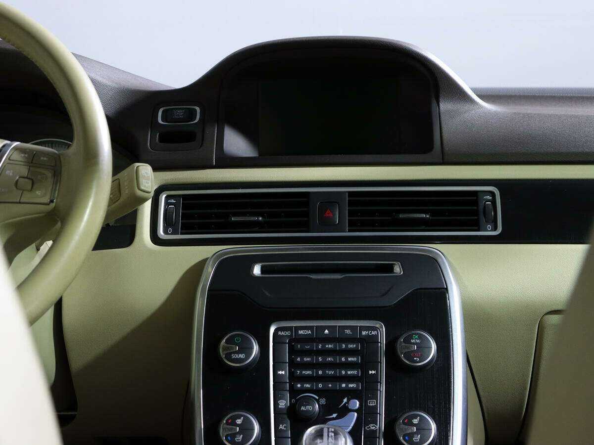 Купить Volvo XC70, 2012, 90 728 км.. Фото: #9