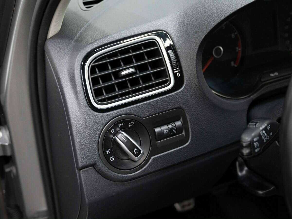 Купить Volkswagen Polo, 2018, 99 000 км.. Фото: #19