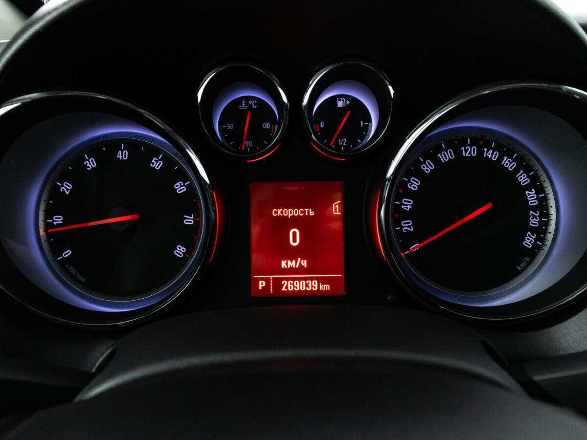 Купить Opel Astra, 2012, 269 037 км.. Фото: #11