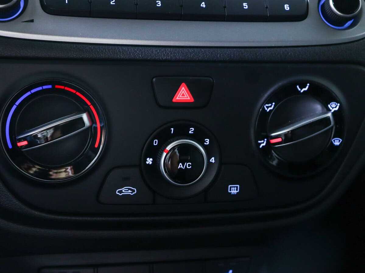 Купить Hyundai Solaris, 2021, 72 890 км.. Фото: #12