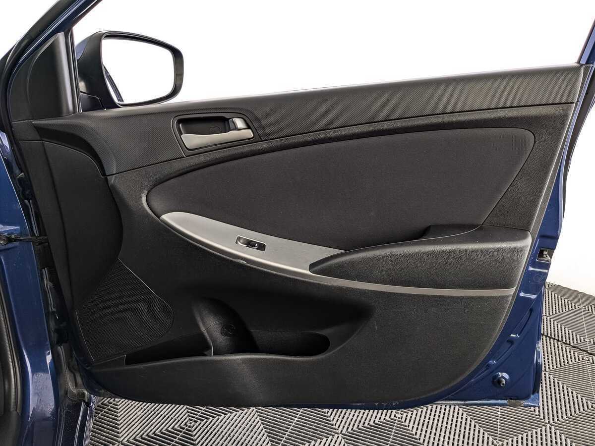 Купить Hyundai Solaris, 2015, 117 665 км.. Фото: #19