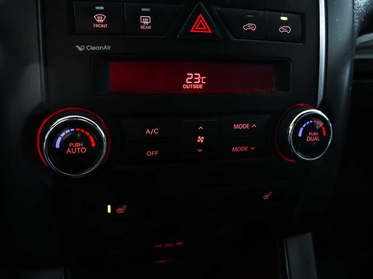 Купить Kia Sorento, 2012, 219 975 км.. Фото: #12