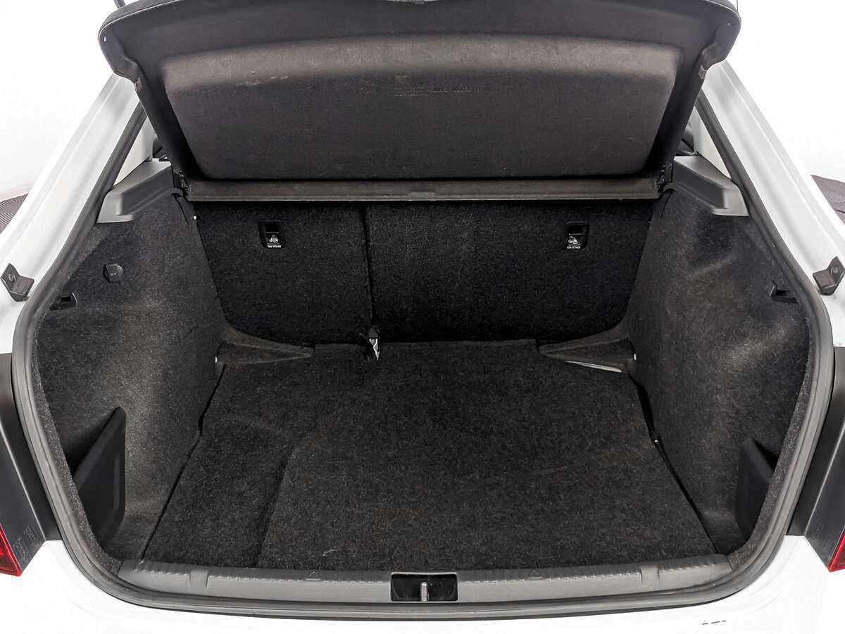 Купить Skoda Rapid, 2019, 91 793 км.. Фото: #9